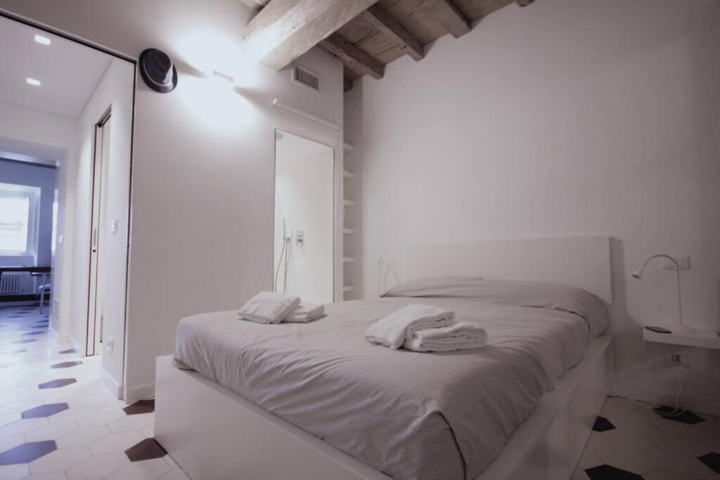 Charmant Maison In Centro 都灵 外观 照片